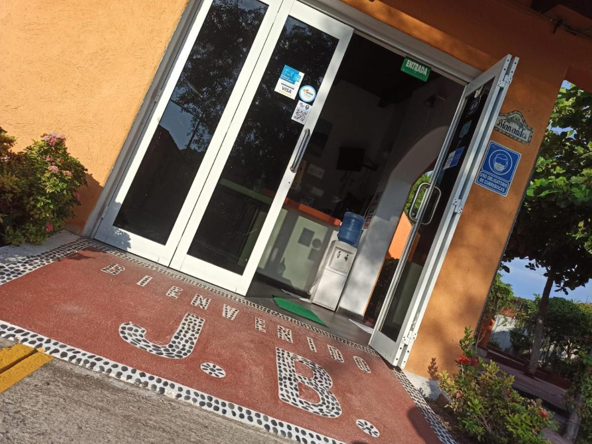Hotel J.B. Zihuatanejo Exterior foto