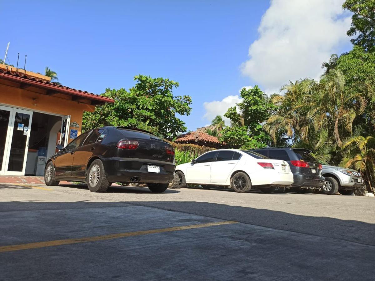 Hotel J.B. Zihuatanejo Exterior foto